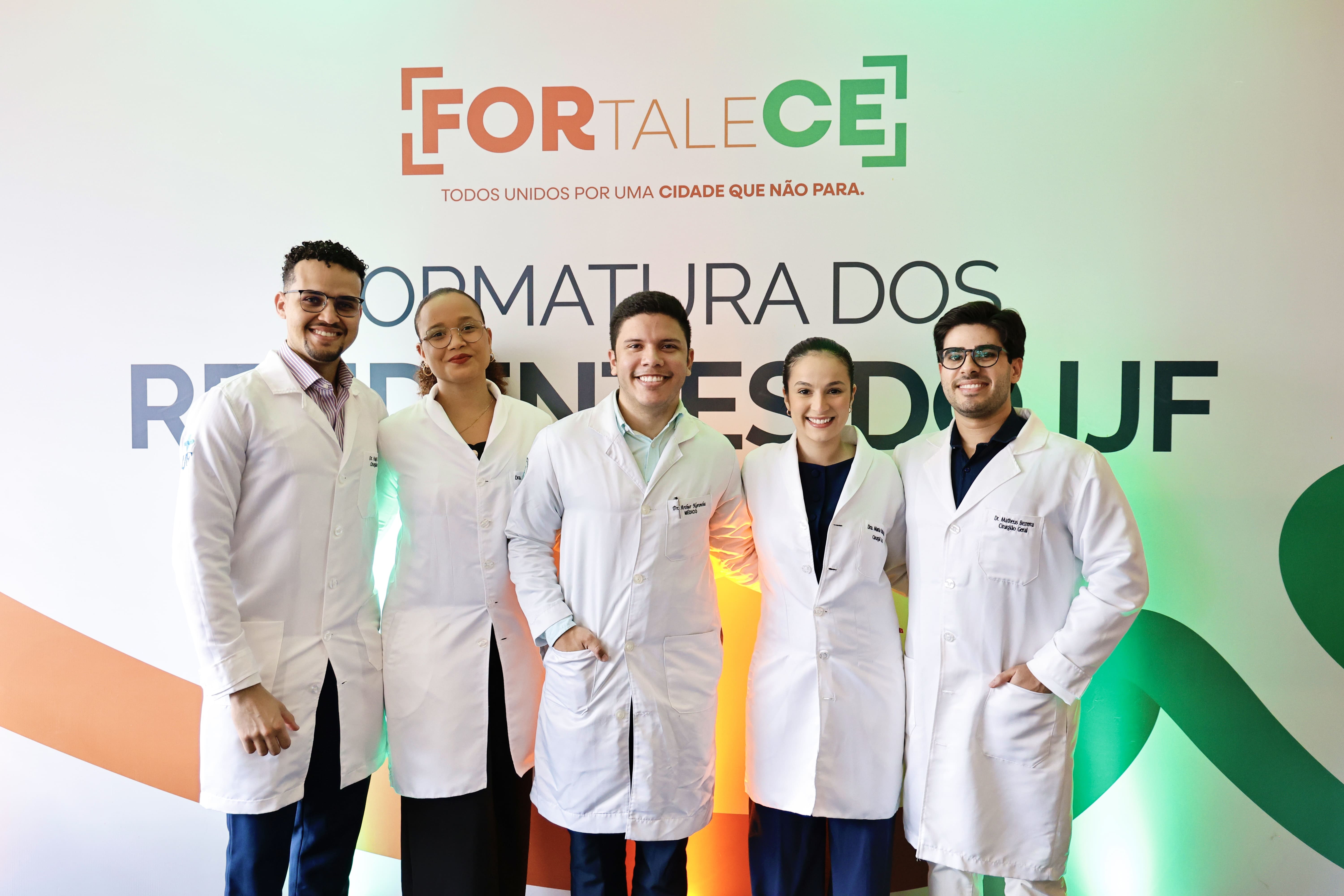 A conclusão das turmas destaca o IJF como instituição de excelência na formação acadêmica e prática em saúde